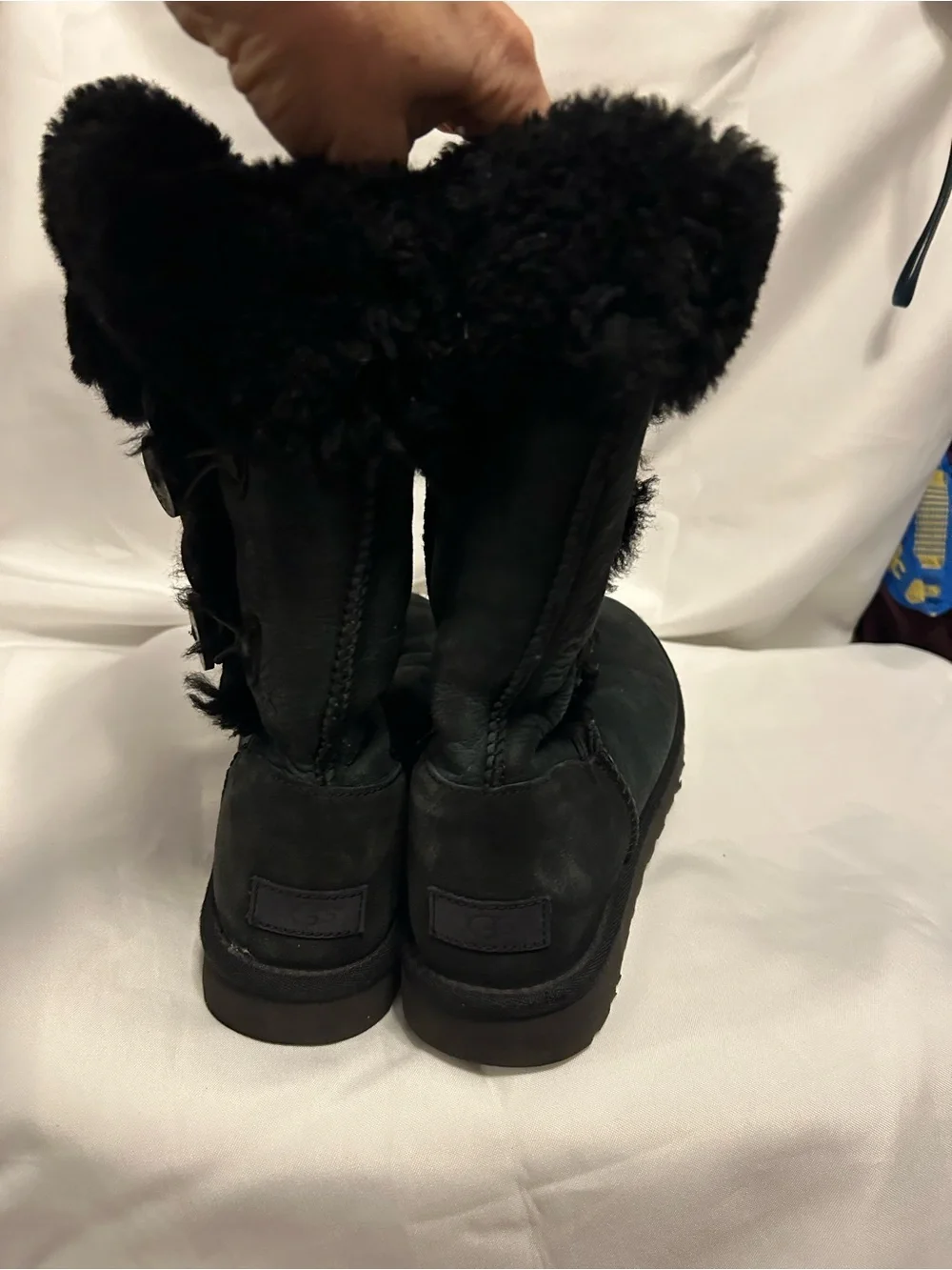UGG cozy black